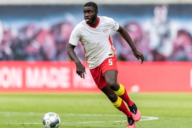 欧冠赛程吃紧，莱比锡今晨回应争议，话题不断，控场能力受关注的简单介绍